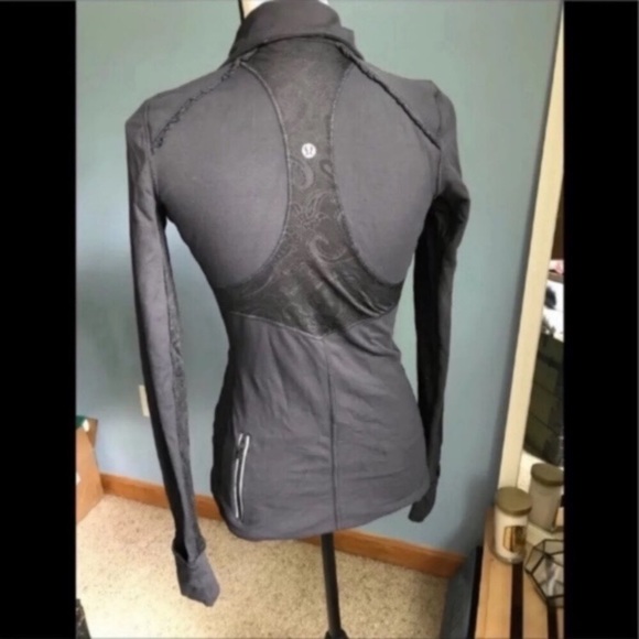 Lululemon pullover - Picture 3 of 8